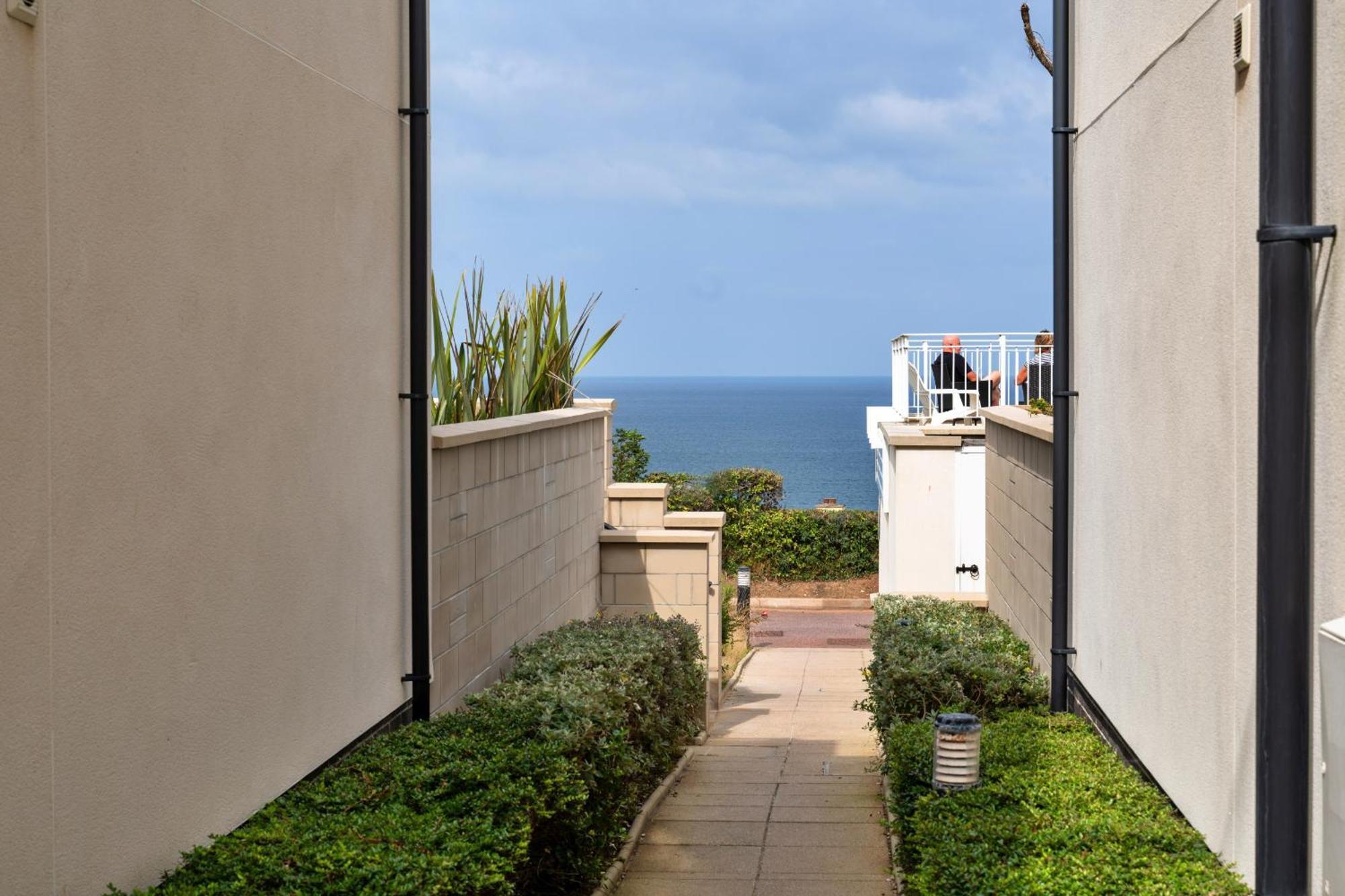 Finest Retreats - Blue Horizon Apartment เซนต์ไอฟส์ ภายนอก รูปภาพ